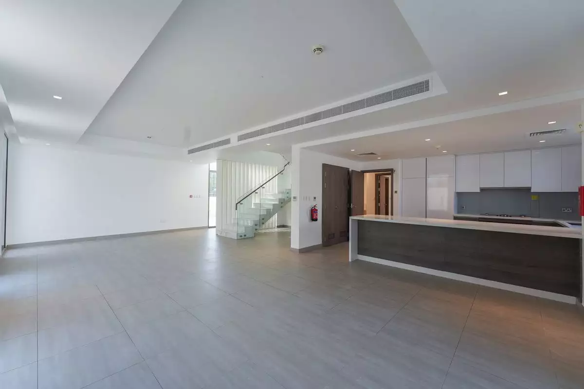 Townhouse 494m² in UAE, Abu Dhabi. Priced at 1389770€ rent photo-5