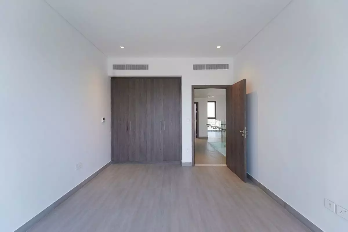 Townhouse 494m² in UAE, Abu Dhabi. Priced at 1389770€ rent photo-13