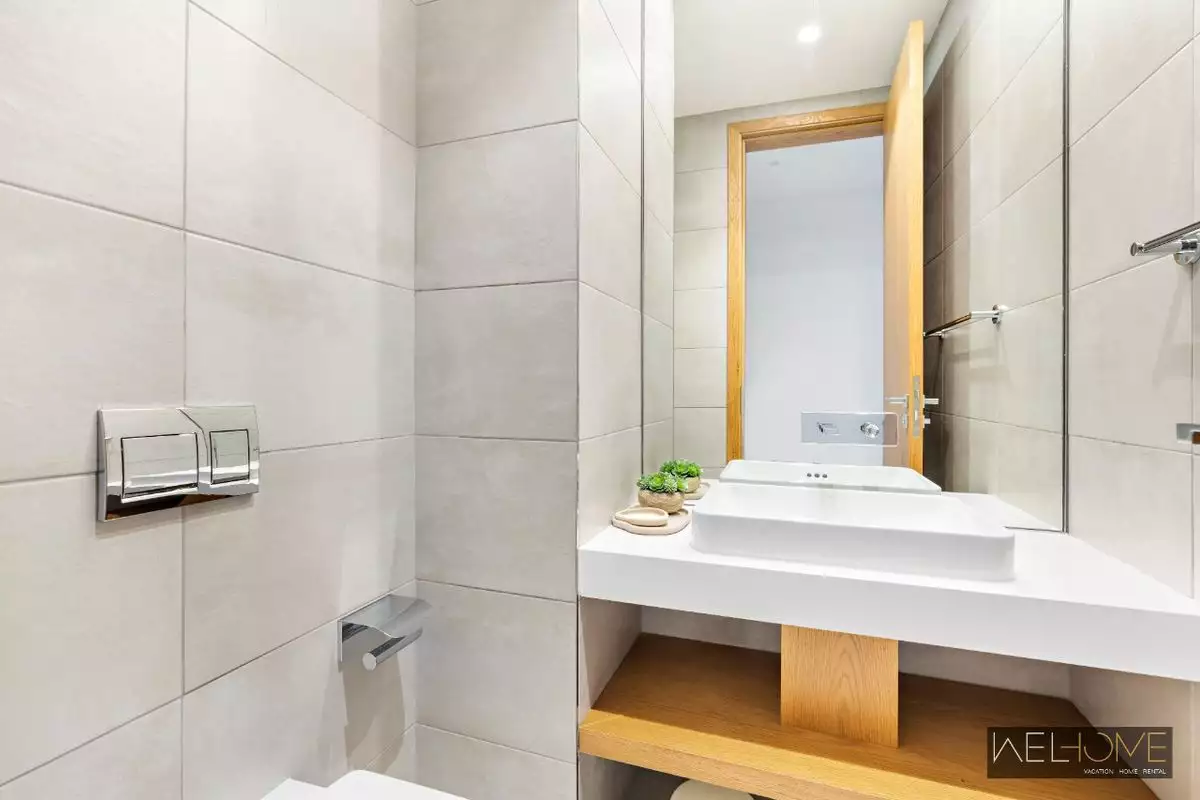 Flat 179m² in UAE, Dubai. Priced at 3071501€ rent photo-13