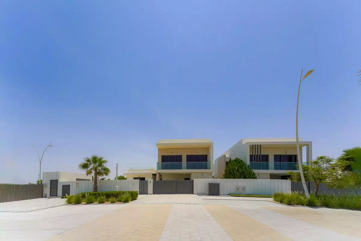 Villa 822m² in UAE, Abu Dhabi. Priced at 2247439€ rent photo-2