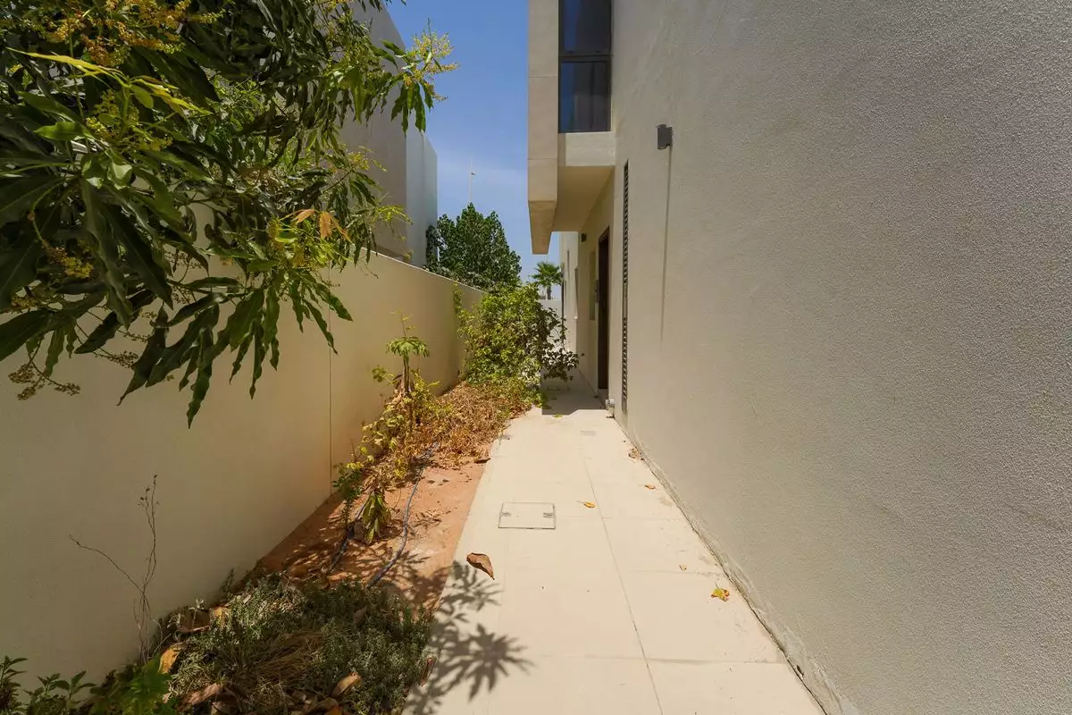 Villa 822m² in UAE, Abu Dhabi. Priced at 2247439€ rent photo-29