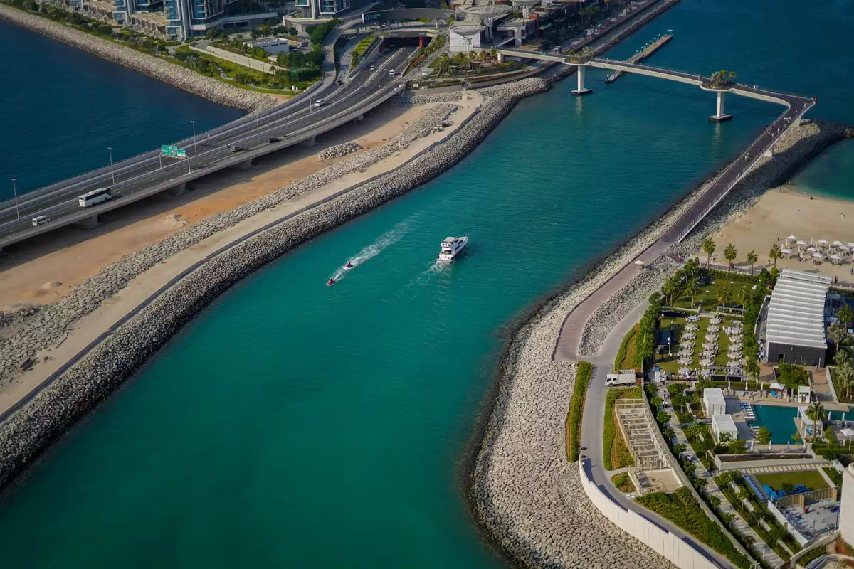 Flat 165m² in UAE, Dubai. Priced at 1448350€ rent photo-25