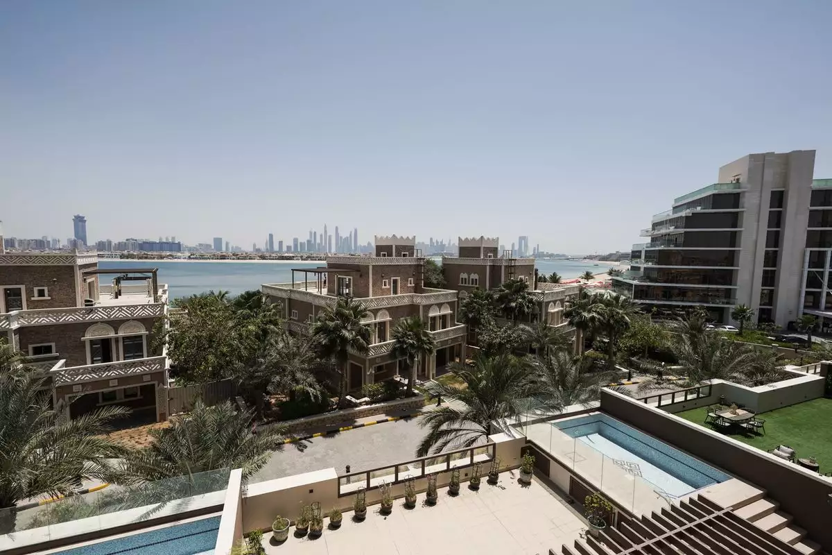 Flat 205m² in UAE, Dubai. Priced at 1248577€ rent photo-15