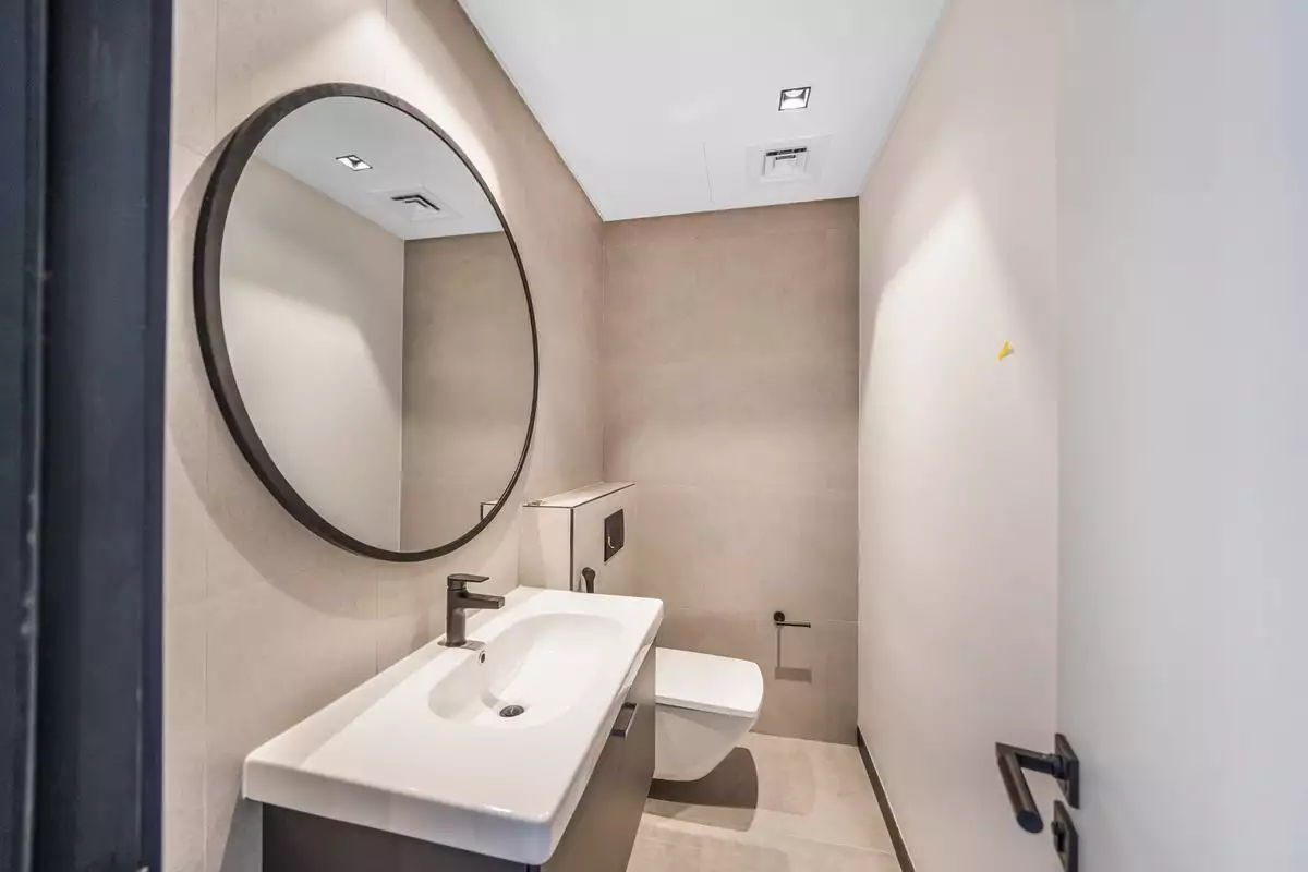 Flat 60m² in UAE, Dubai. Priced at 480702€ rent photo-11