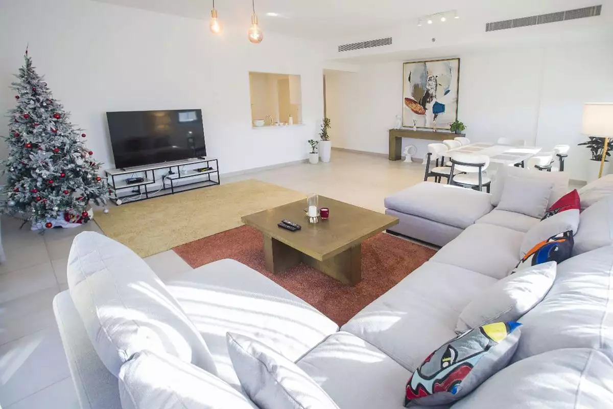 Flat 261m² in UAE, Dubai. Priced at 3745732€ rent photo-13