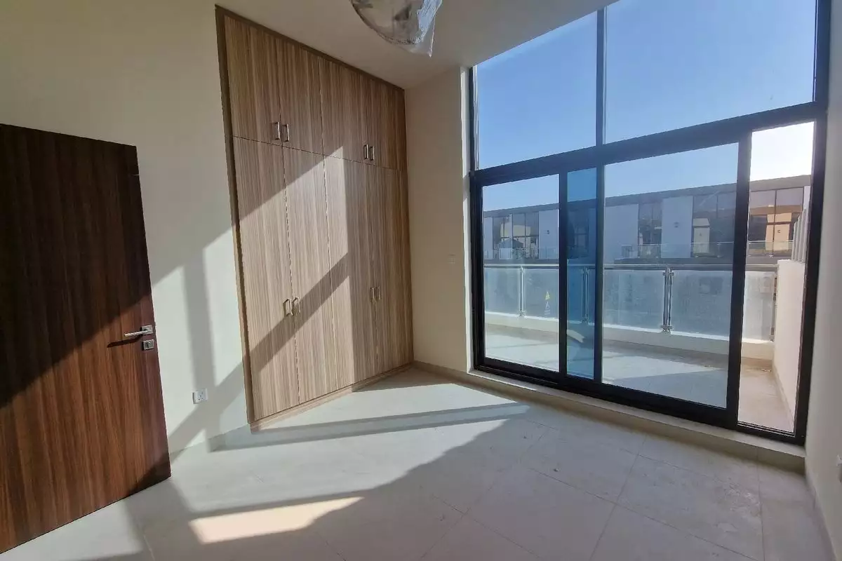 Townhouse 187m² in UAE, Dubai. Priced at 911462€ rent photo-2