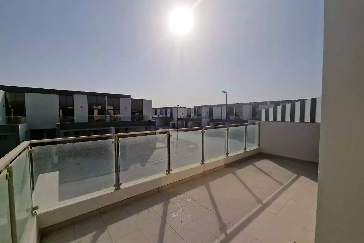 Townhouse 187m² in UAE, Dubai. Priced at 911462€ rent photo-14