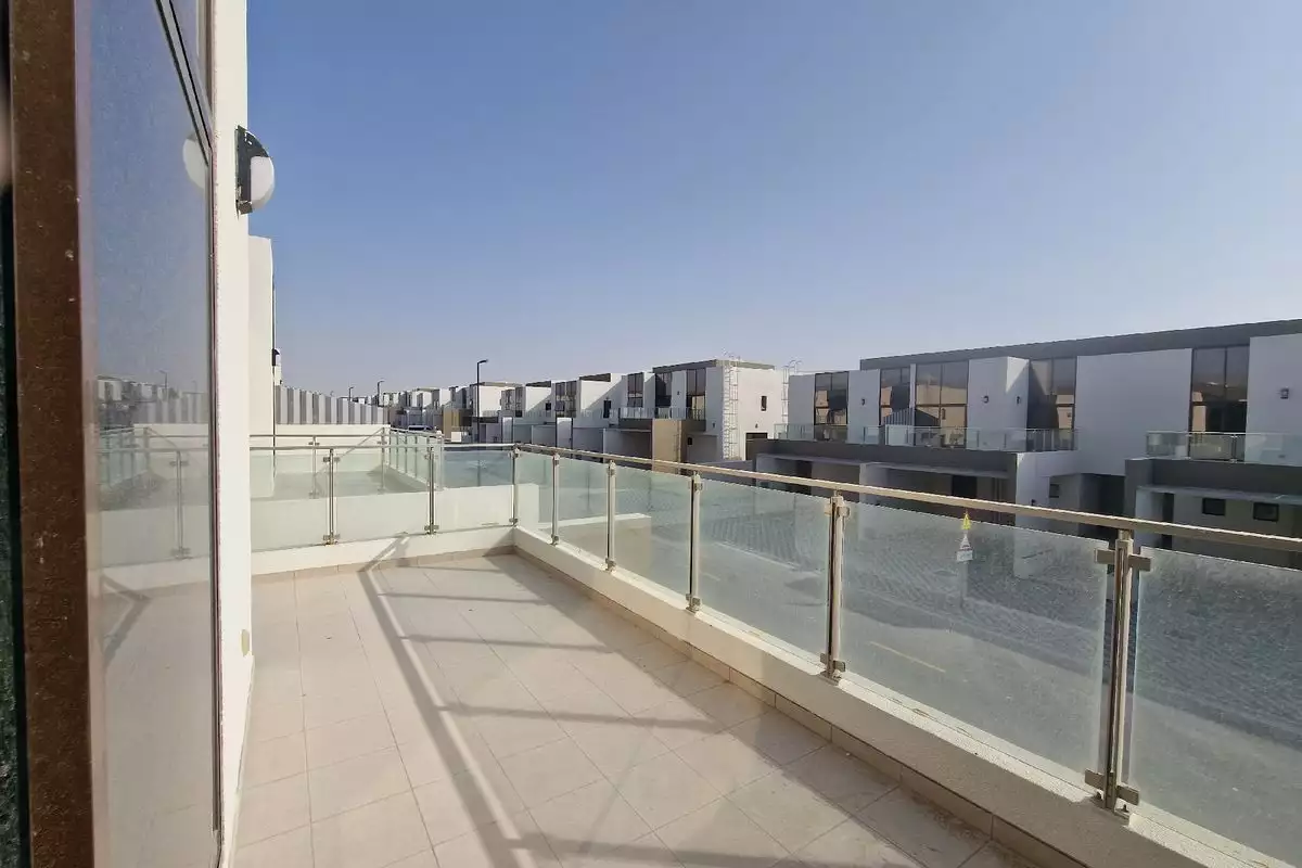 Townhouse 187m² in UAE, Dubai. Priced at 911462€ rent photo-15