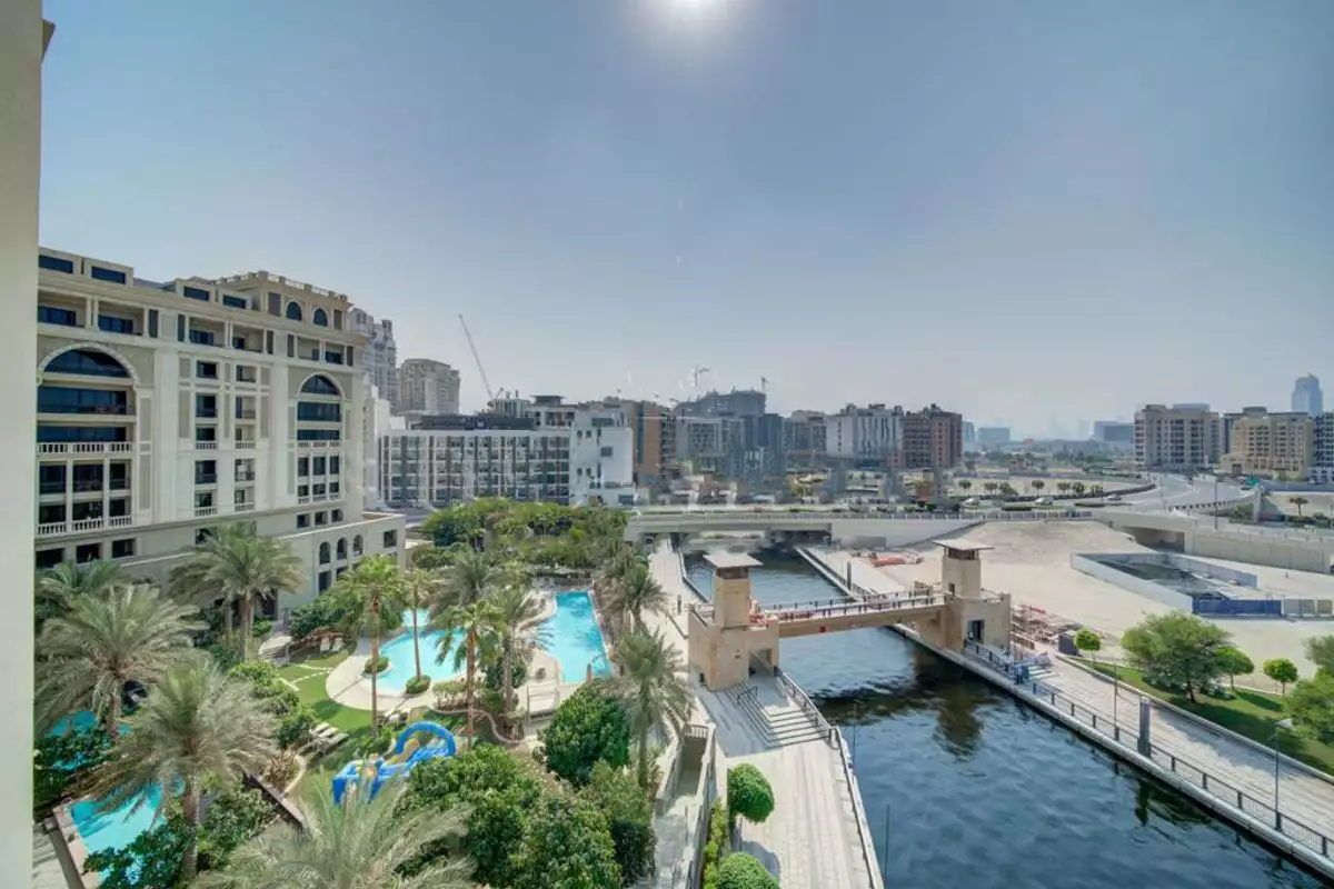 Flat 466m² in UAE, Dubai. Priced at 3745732€ rent photo-2