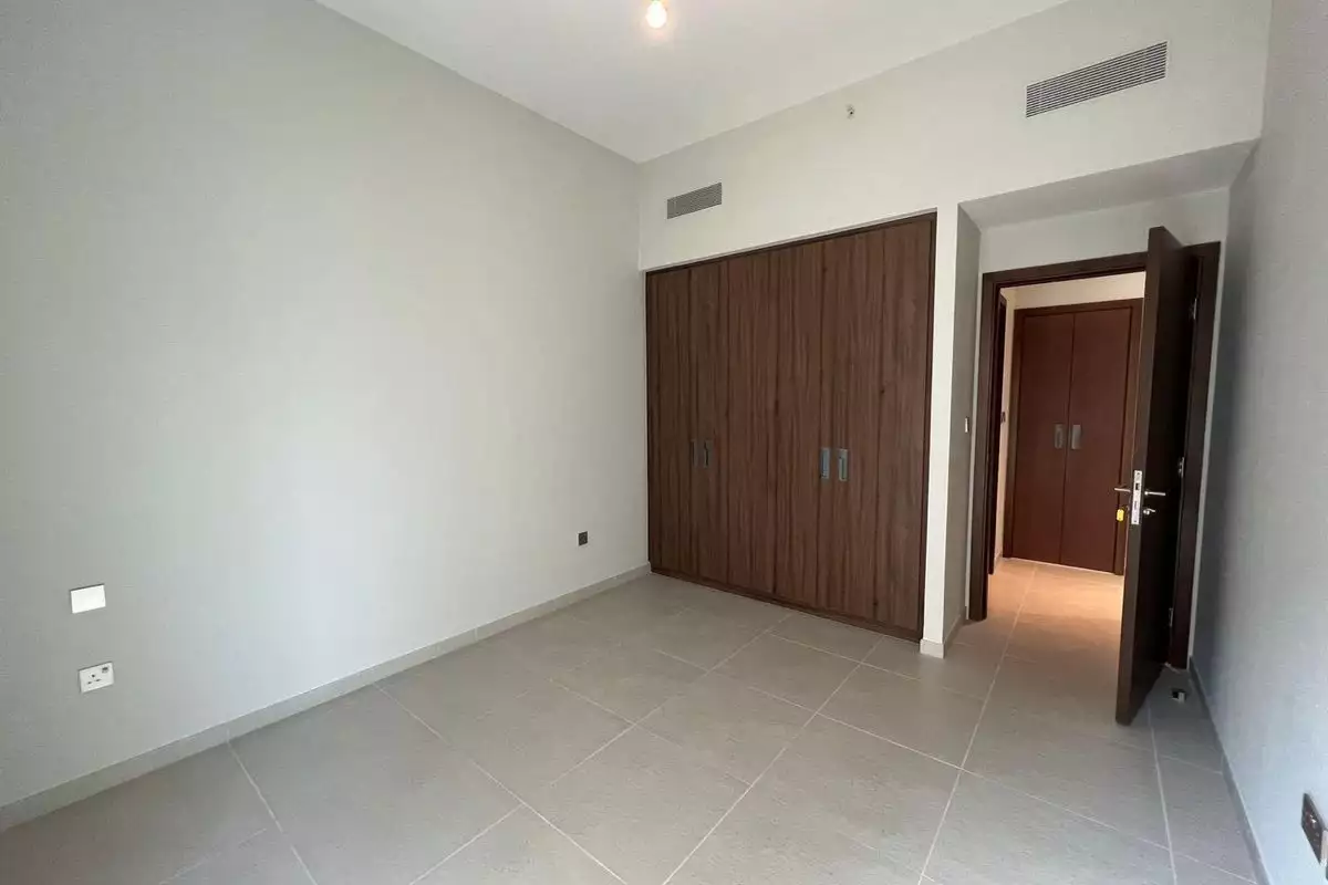 Flat 73m² in UAE, Dubai. Priced at 394550€ rent photo-2