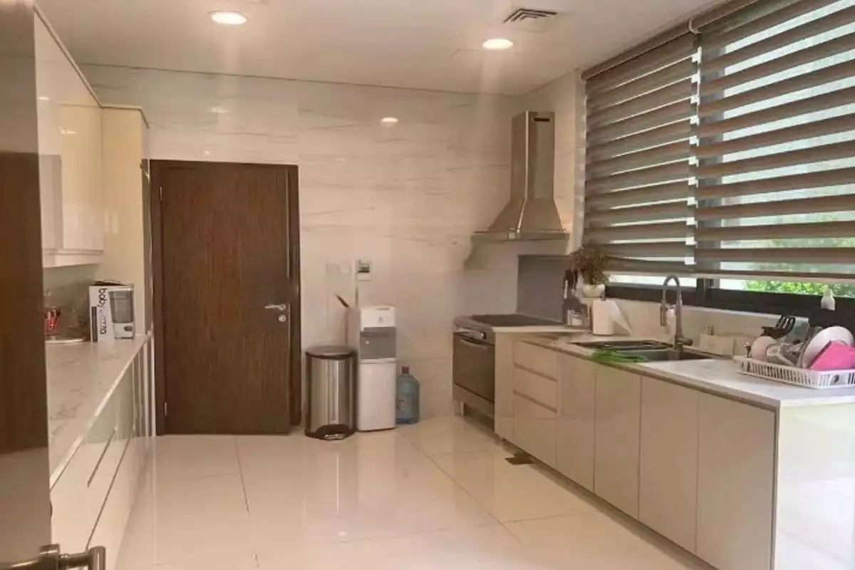 Villa 695m² in UAE, Dubai. Priced at 2372297€ rent photo-8