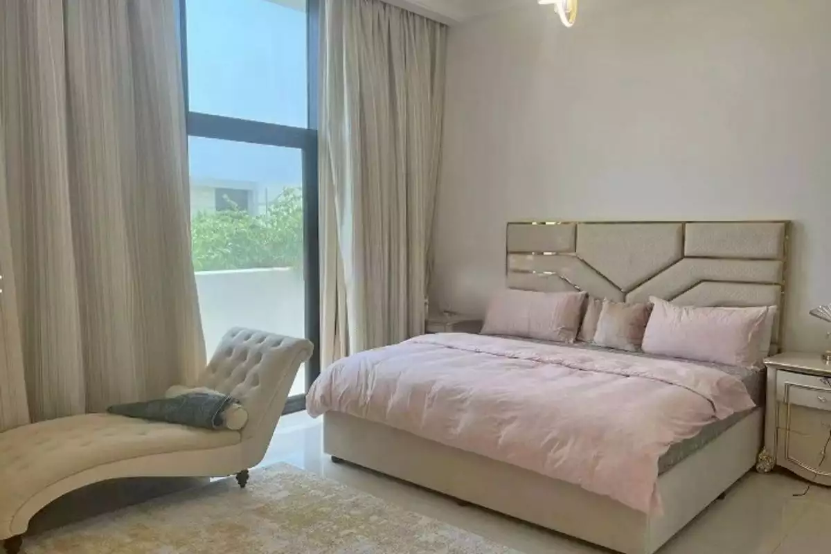 Villa 695m² in UAE, Dubai. Priced at 2372297€ rent photo-11