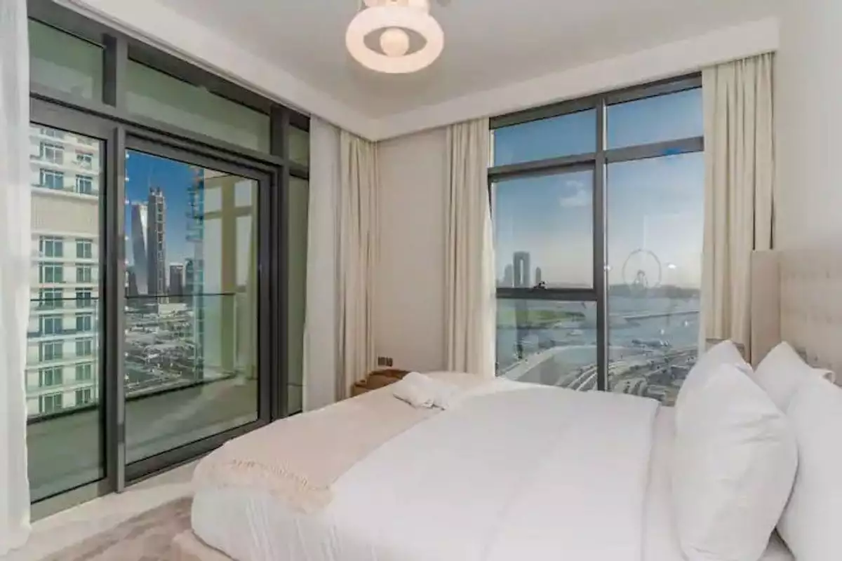 Flat 186m² in UAE, Dubai. Priced at 2039676€ rent photo-4