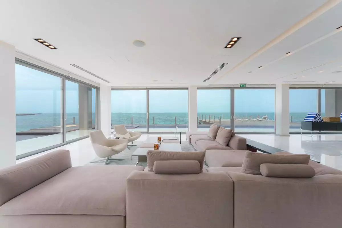 Villa 820m² in UAE, Abu Dhabi. Priced at 6794890€ rent photo-5