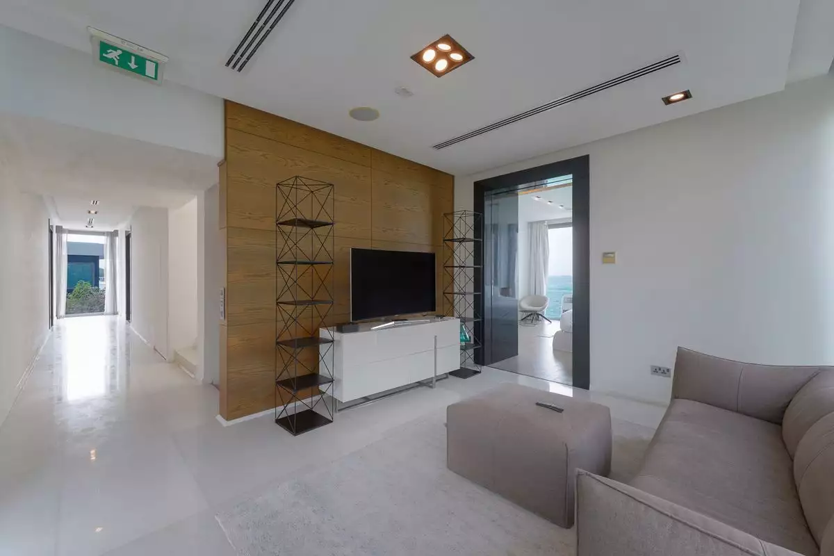 Villa 820m² in UAE, Abu Dhabi. Priced at 6794890€ rent photo-14
