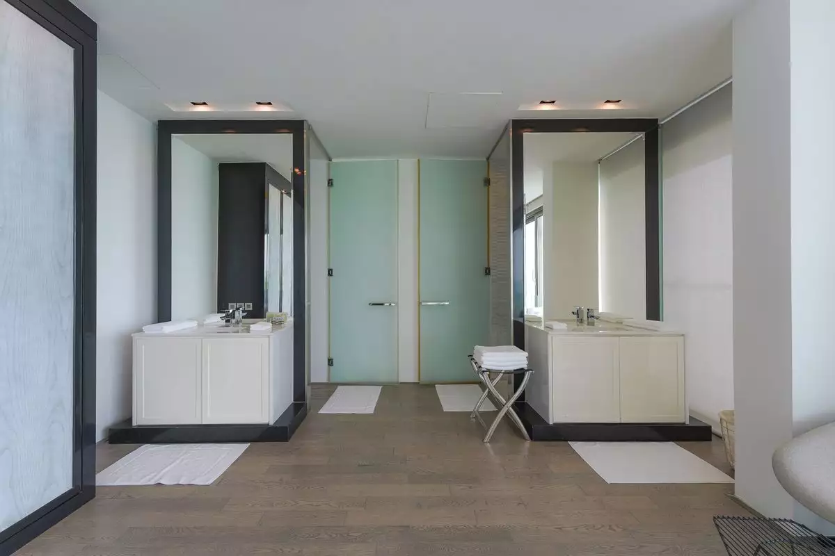 Villa 820m² in UAE, Abu Dhabi. Priced at 6794890€ rent photo-21
