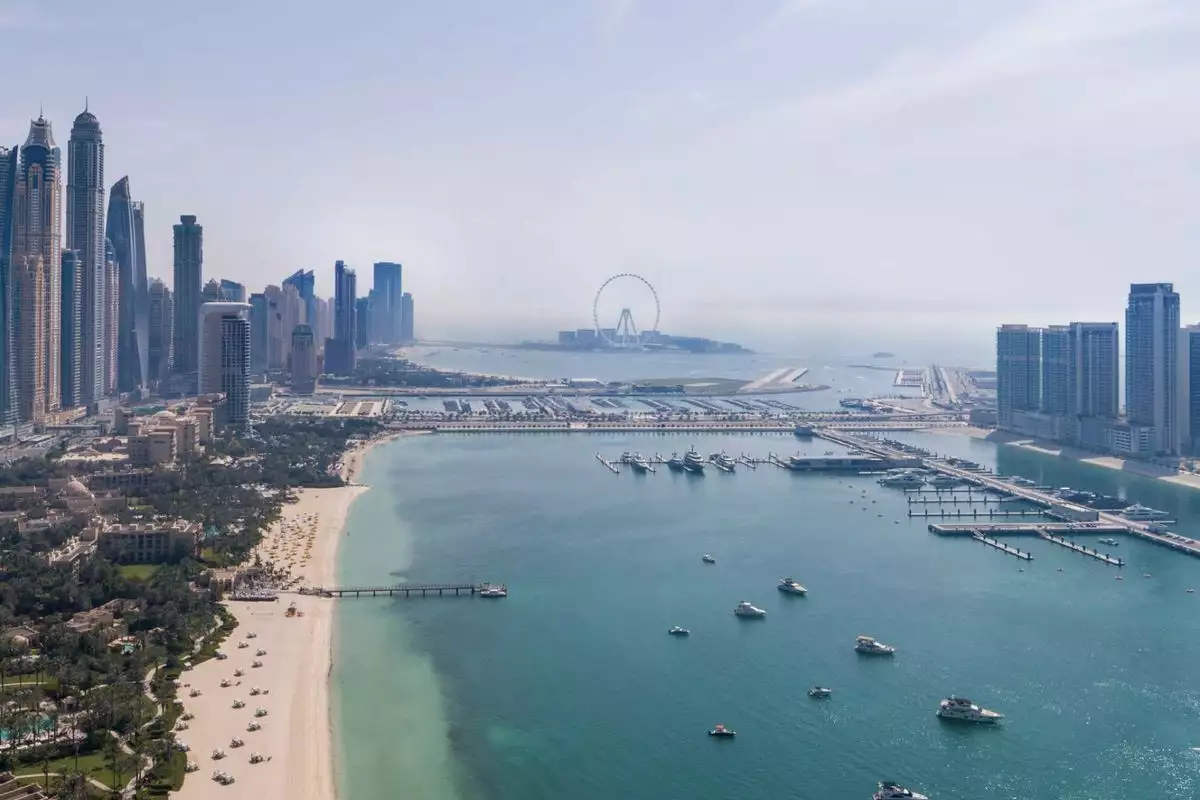Flat 126m² in UAE, Dubai. Priced at 1544267€ rent photo-1