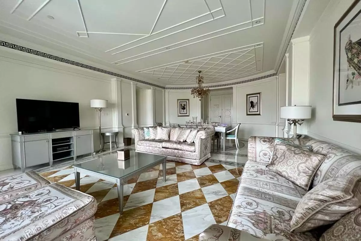 Flat 208m² in UAE, Dubai. Priced at 1398407€ rent photo-1