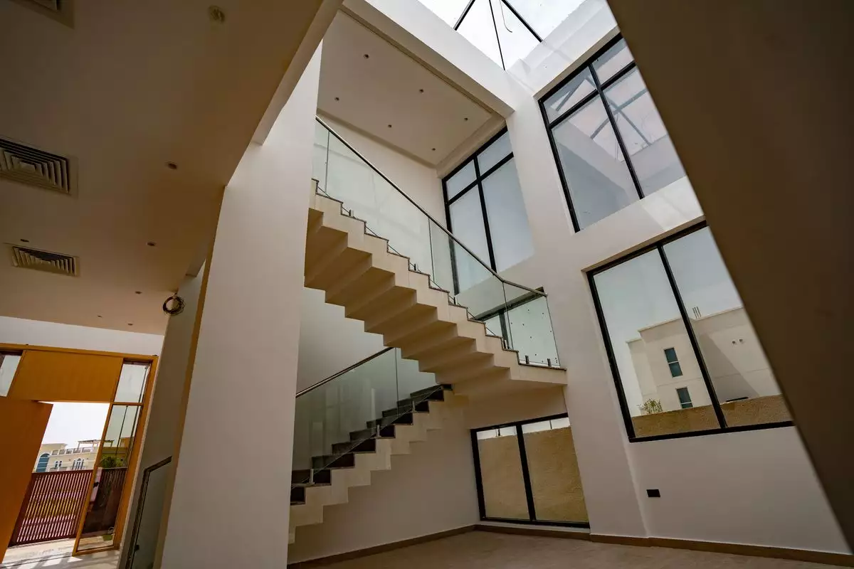Villa 483m² in UAE, Dubai. Priced at 2372297€ rent photo-2