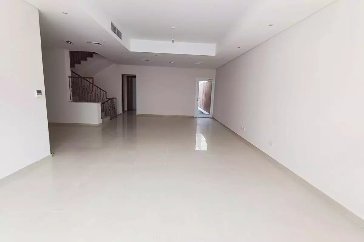 Townhouse 230m² in UAE, Abu Dhabi. Priced at 943735€ rent photo-1