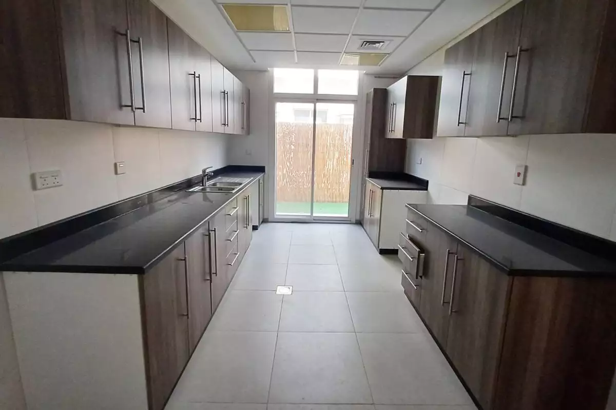 Townhouse 230m² in UAE, Abu Dhabi. Priced at 943735€ rent photo-5