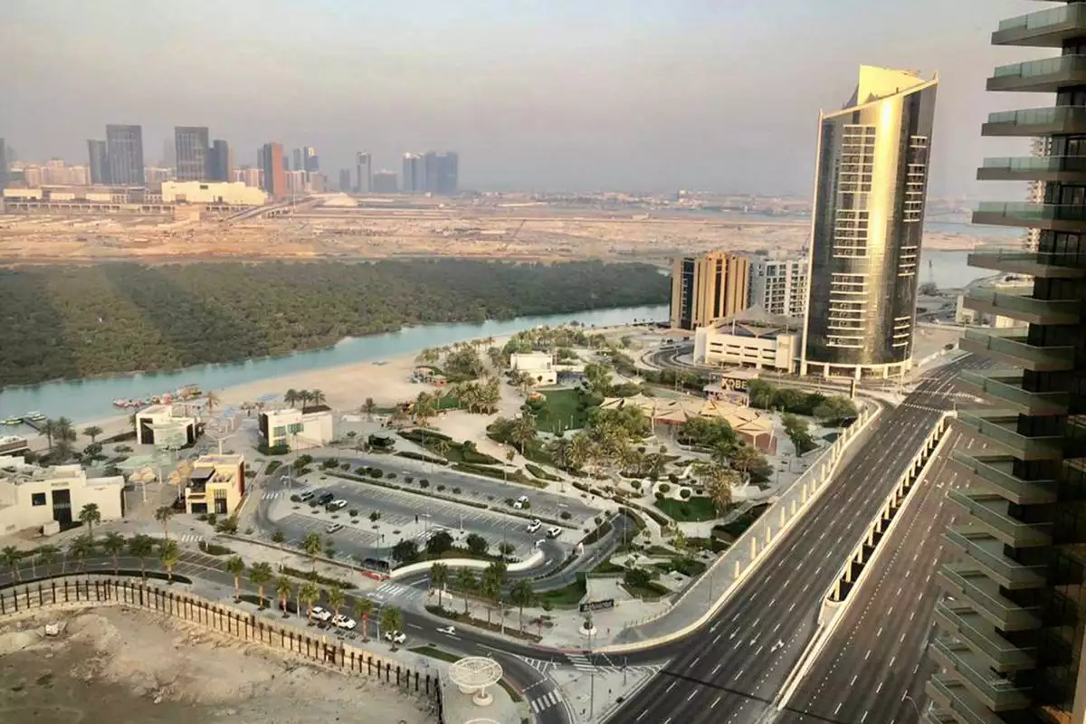 Flat 63m² in UAE, Abu Dhabi. Priced at 194778€ rent photo-3