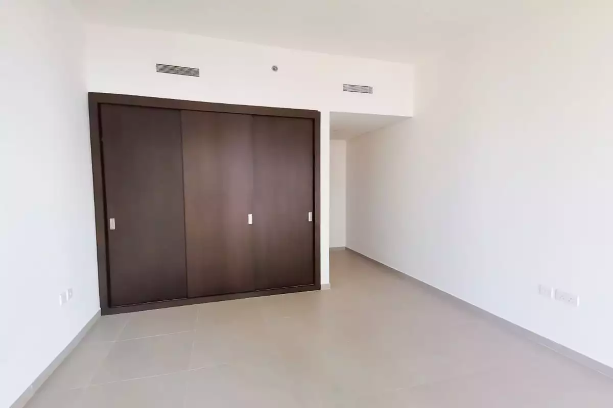 Flat 219m² in UAE, Dubai. Priced at 1748008€ rent photo-9