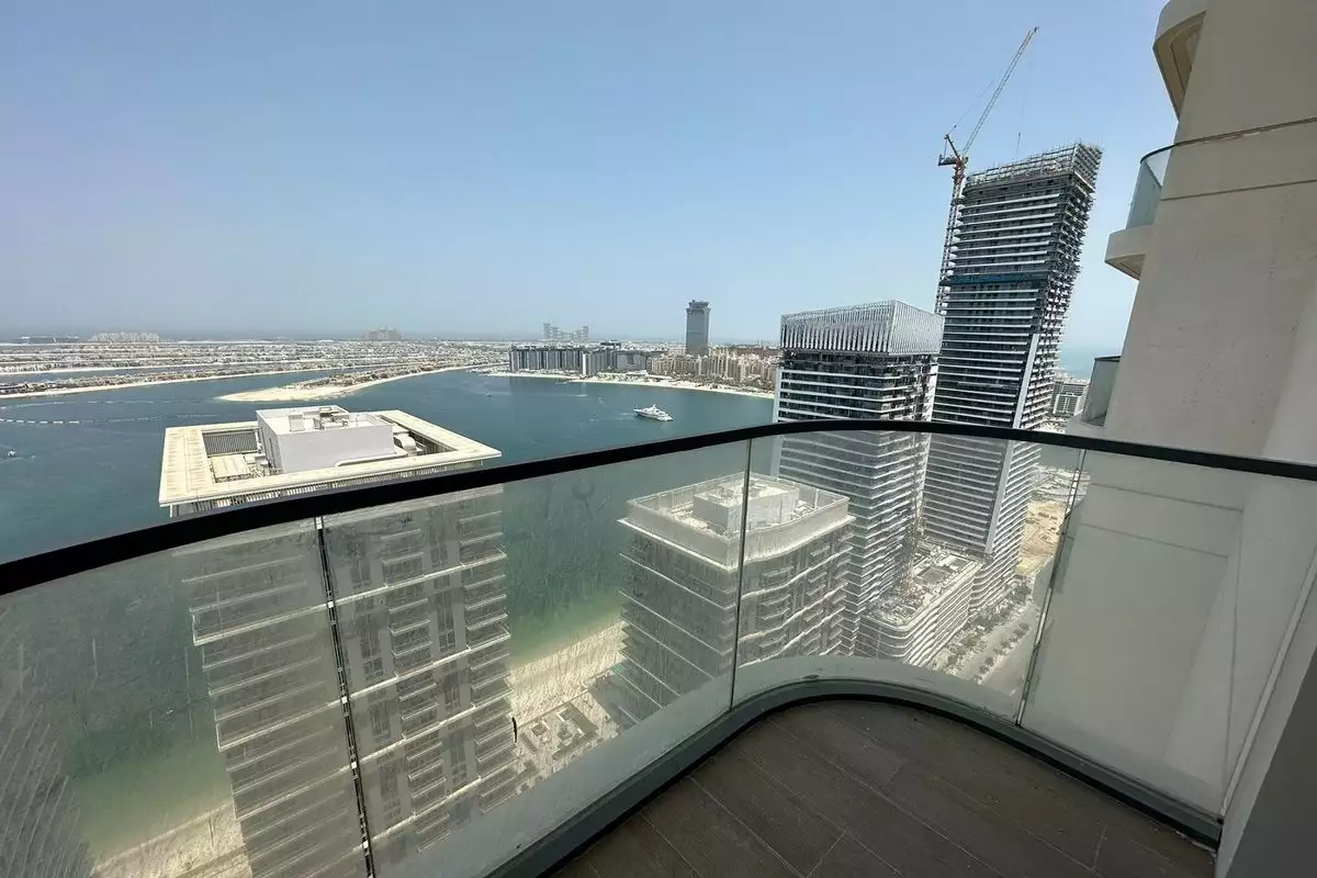 Flat 100m² in UAE, Dubai. Priced at 1273549€ rent photo-2