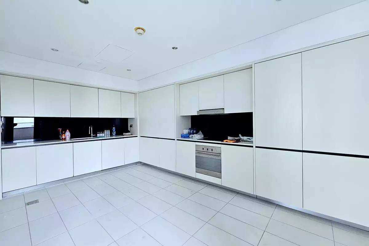 Flat 227m² in UAE, Dubai. Priced at 1170333€ rent photo-5