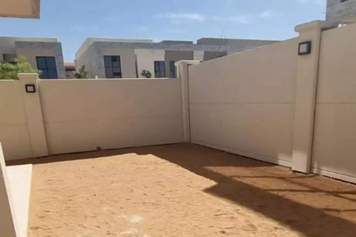 Townhouse 260m² in UAE, Abu Dhabi. Priced at 1687329€ rent photo-25