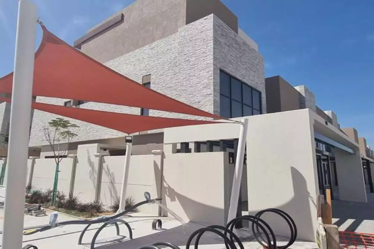Townhouse 260m² in UAE, Abu Dhabi. Priced at 1687329€ rent photo-27