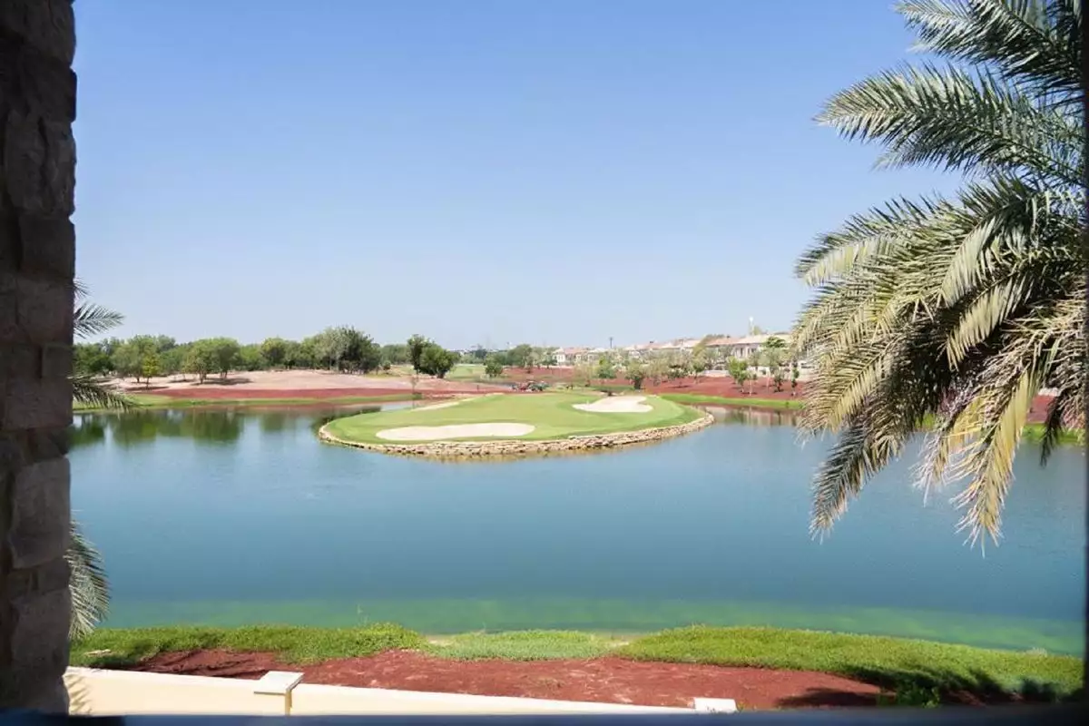 Villa 822m² in UAE, Dubai. Priced at 6242887€ rent photo-16