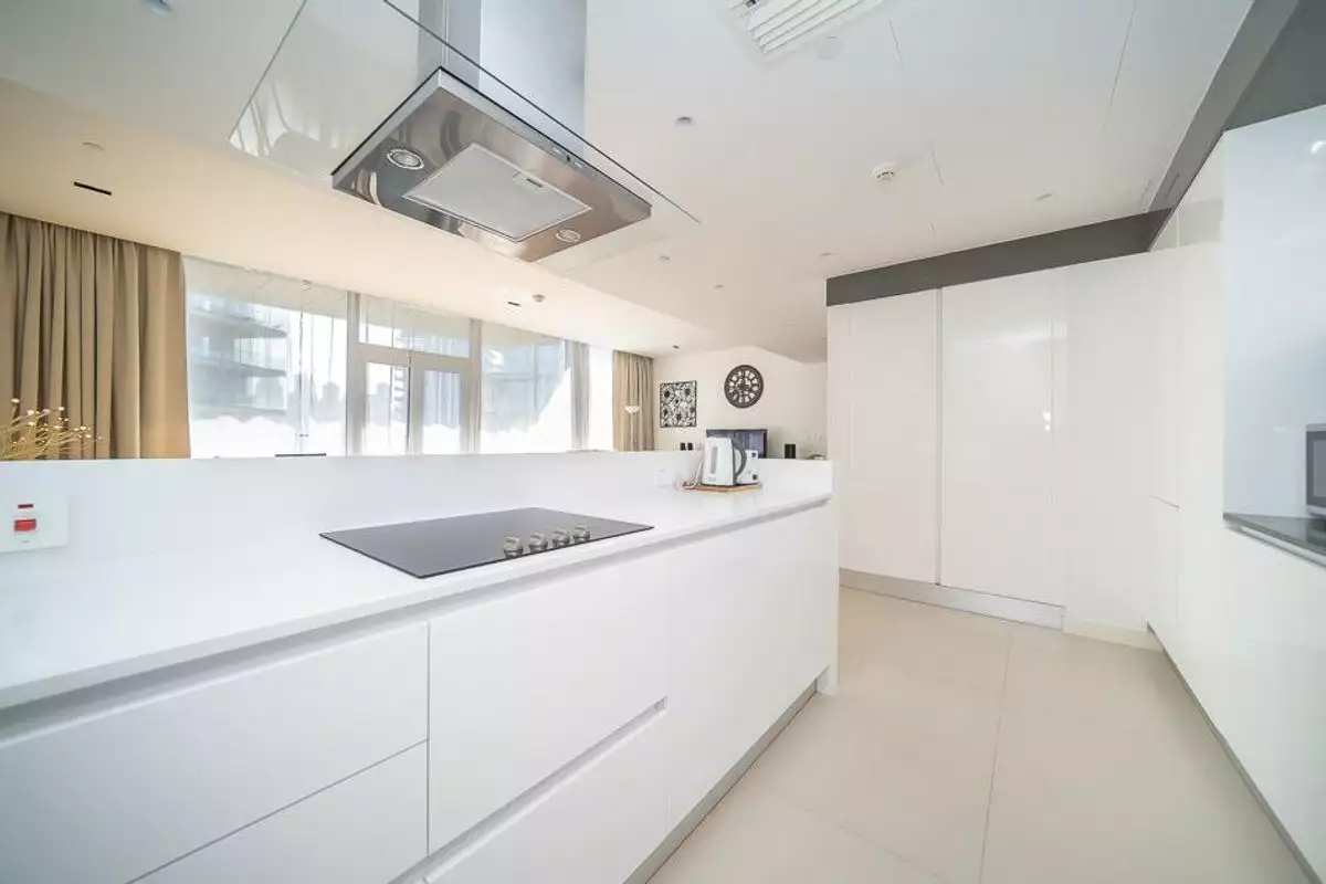 Flat 132m² in UAE, Dubai. Priced at 2072639€ rent photo-2