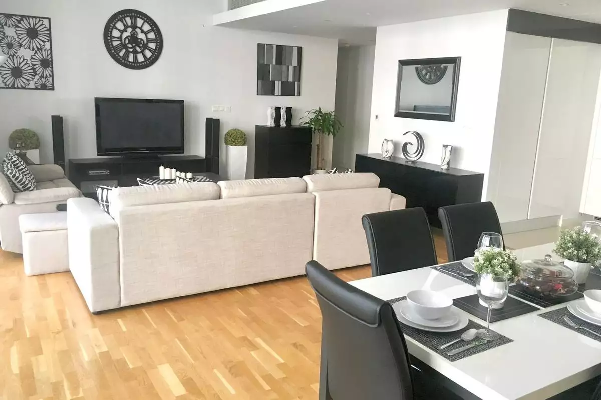 Flat 132m² in UAE, Dubai. Priced at 2072639€ rent photo-10