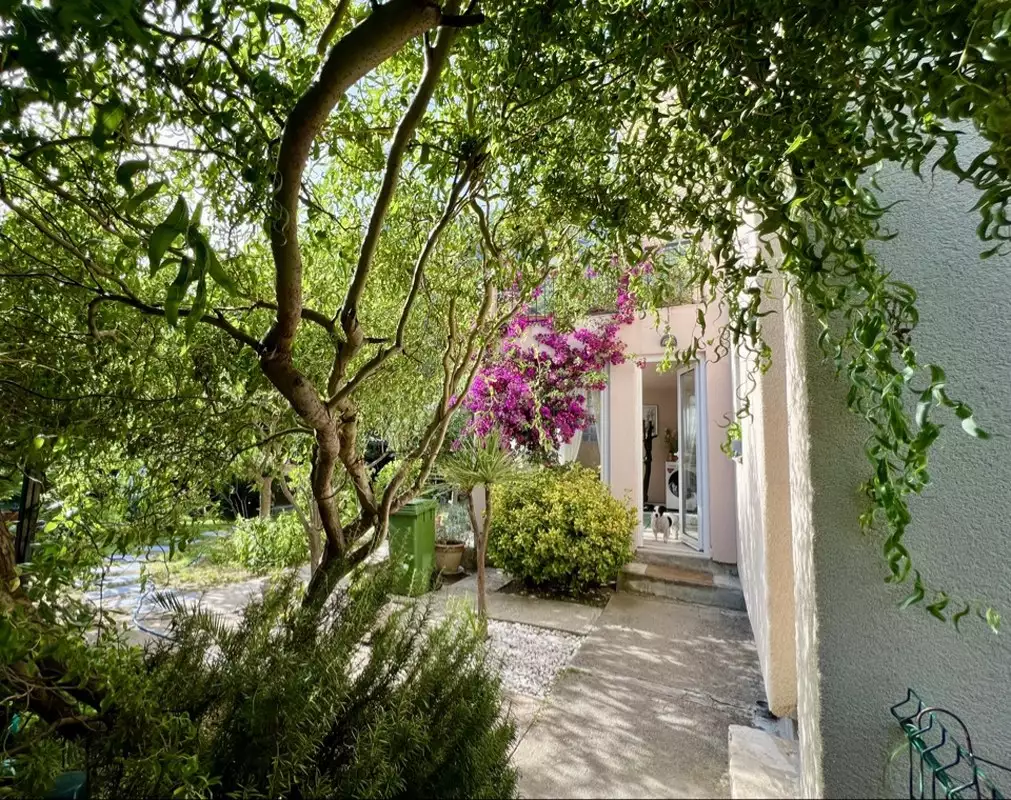 House 122m² in Montenegro, Bar. Priced at 165000€ rent photo-3