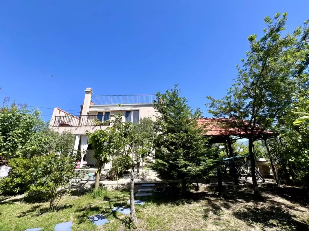 House 122m² in Montenegro, Bar. Priced at 165000€ rent photo-28