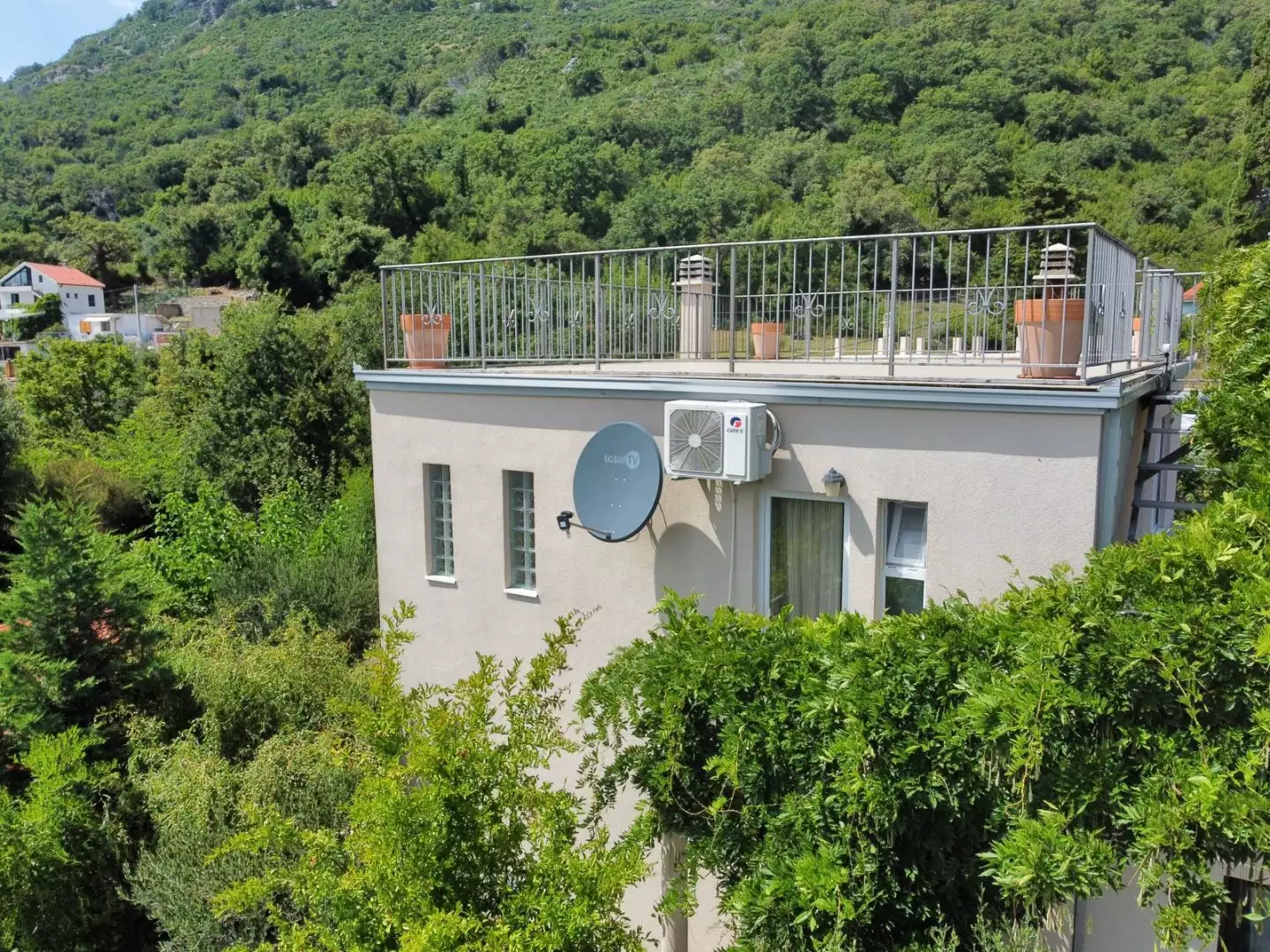 House 122m² in Montenegro, Bar. Priced at 165000€ rent photo-50