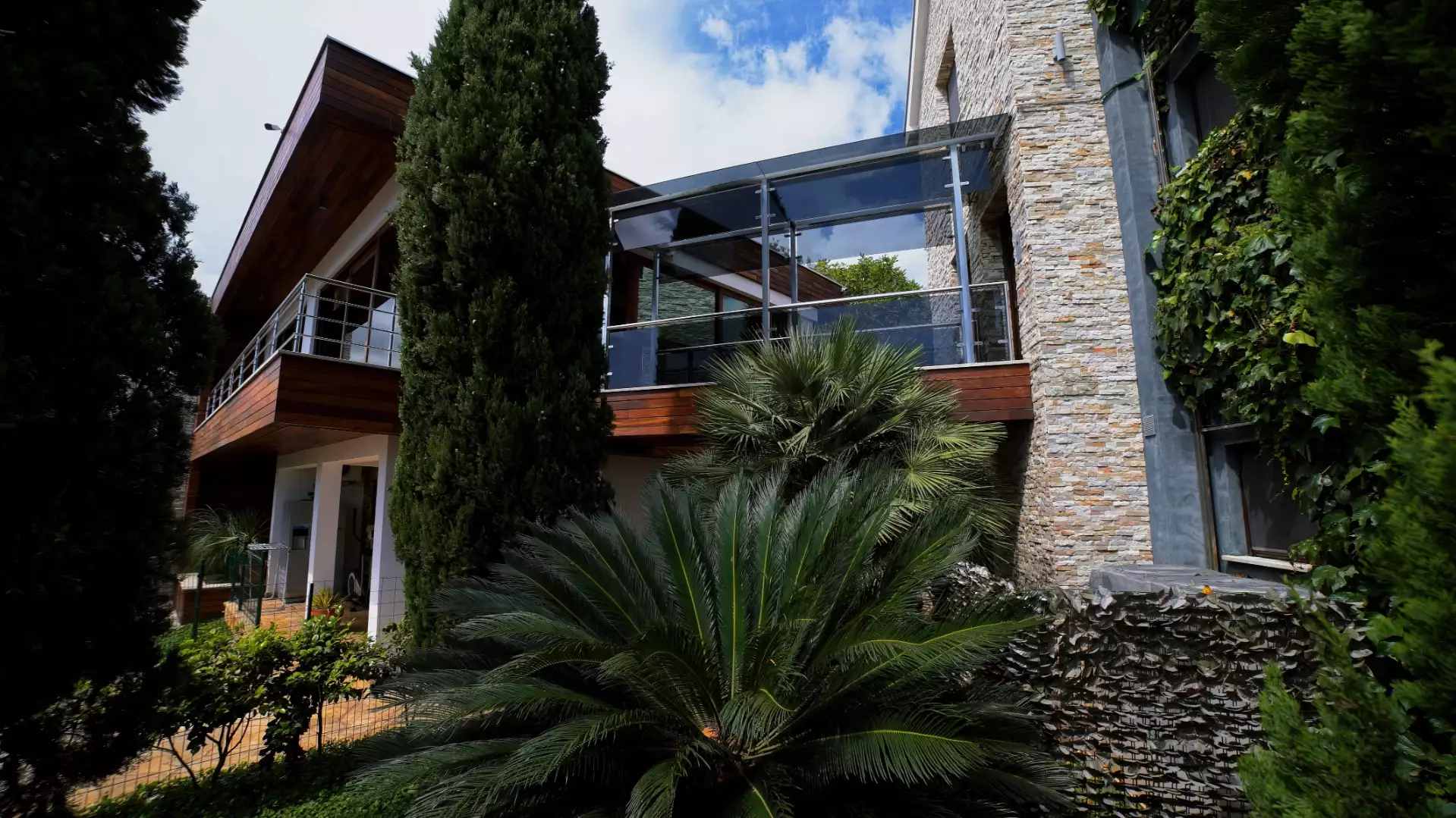 Hotels 435m² in Montenegro, Becici. Priced at 3700000€ rent photo-17