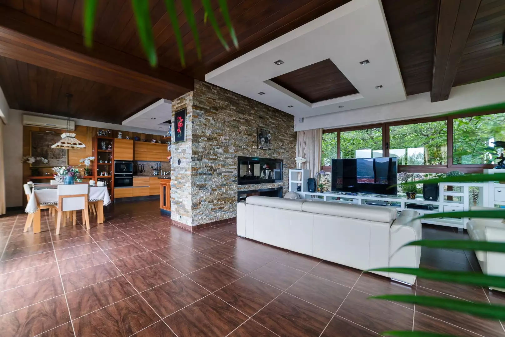 Hotels 435m² in Montenegro, Becici. Priced at 3700000€ rent photo-21