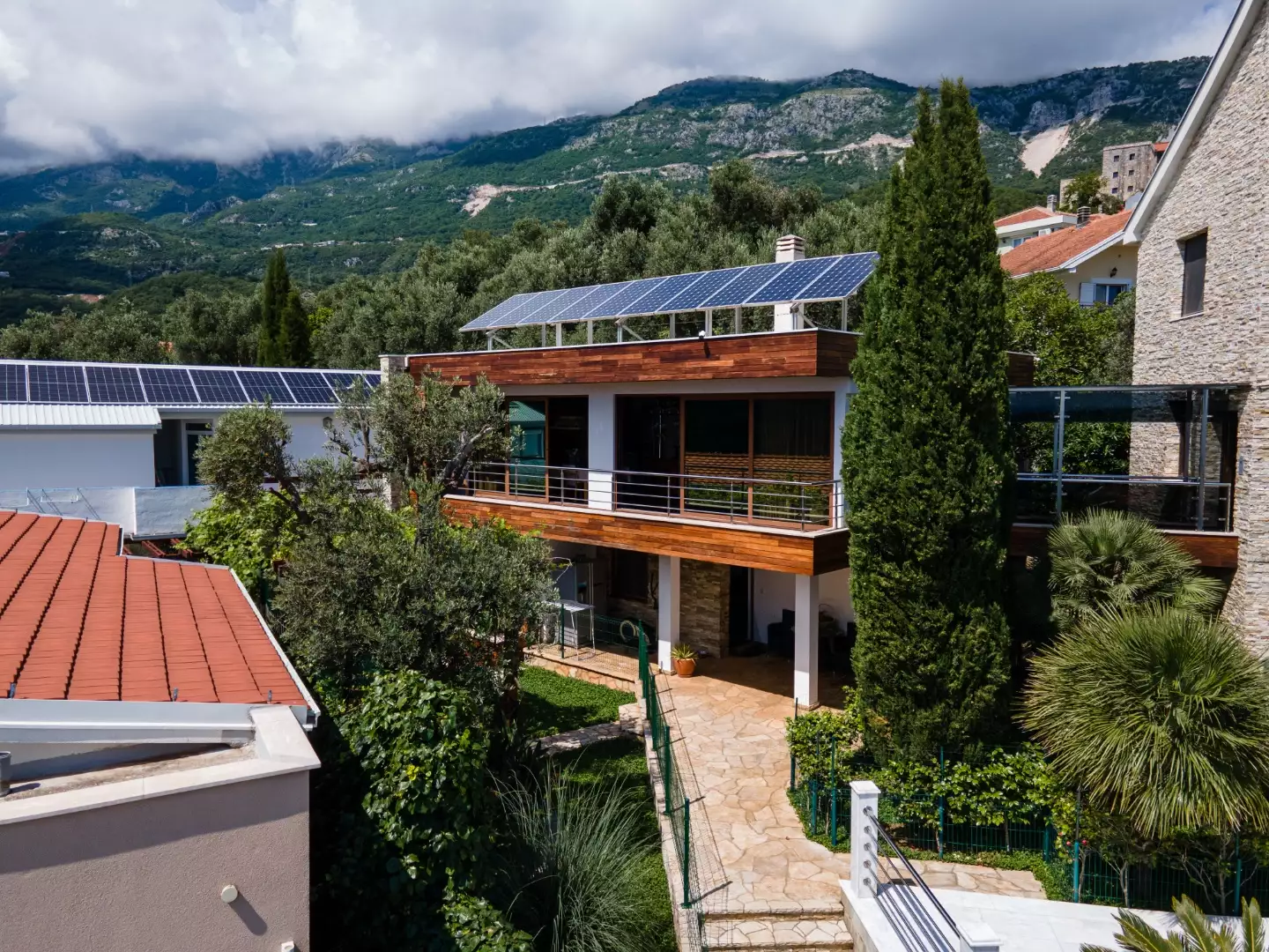 Hotels 435m² in Montenegro, Becici. Priced at 3700000€ rent photo-25