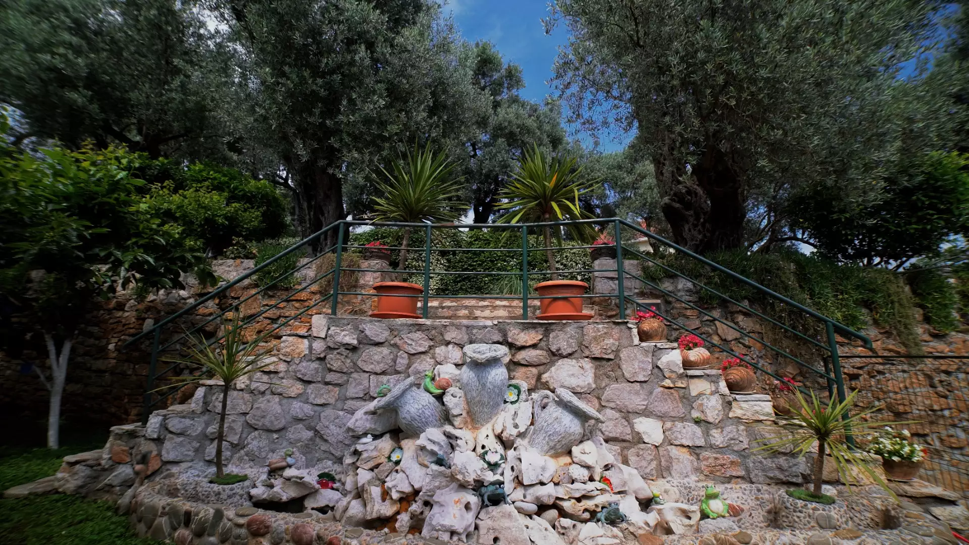 Hotels 435m² in Montenegro, Becici. Priced at 3700000€ rent photo-28