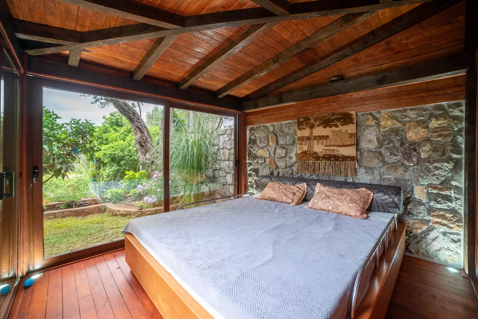 Hotels 435m² in Montenegro, Becici. Priced at 3700000€ rent photo-37