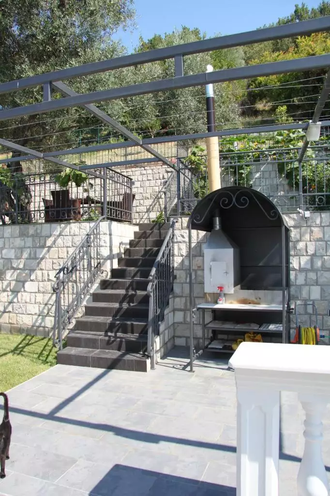 House 178m² in Montenegro, Baosici. Priced at 270000€ rent photo-28