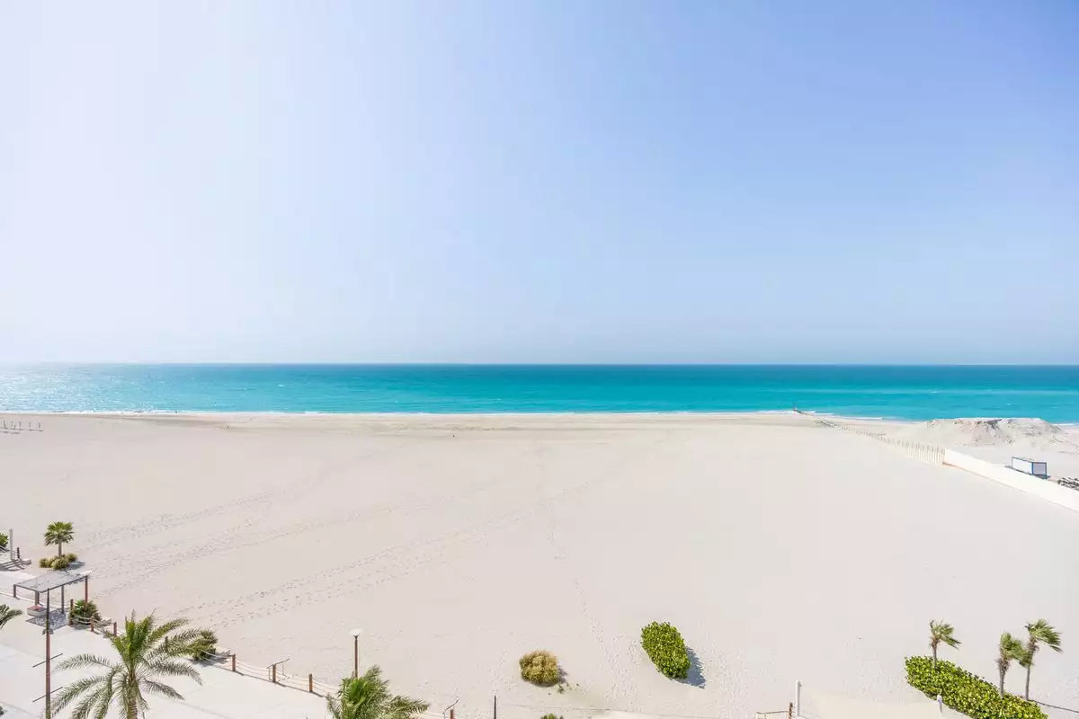 Flat 291m² in UAE, Abu Dhabi. Priced at 5349335€ rent photo-1