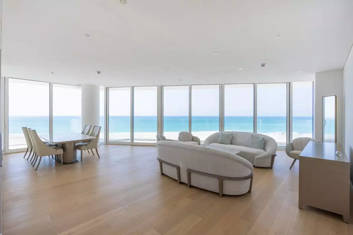 Flat 291m² in UAE, Abu Dhabi. Priced at 5349335€ rent photo-3