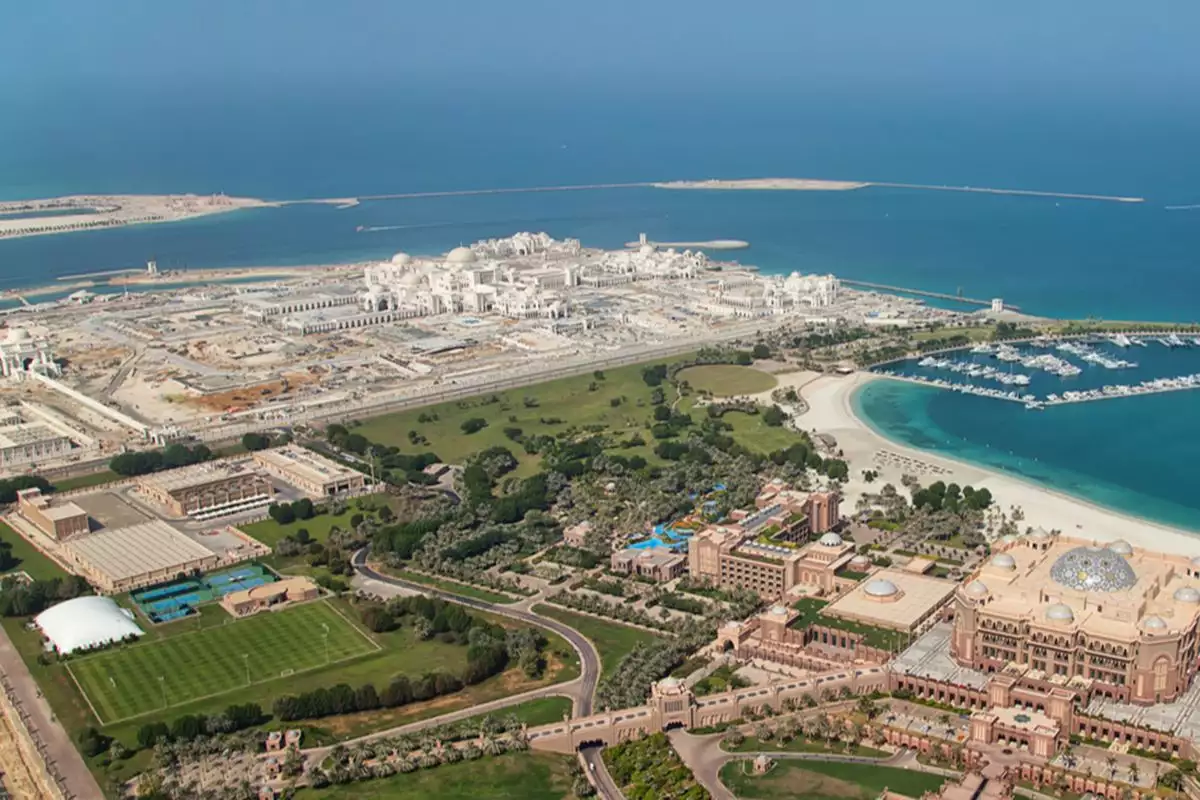 Land 360m² in UAE, Abu Dhabi. Priced at 603231€ rent photo-3