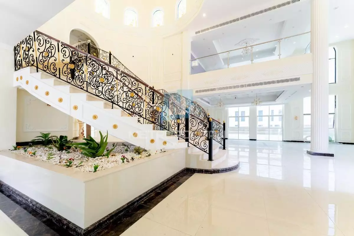 Villa 1364m² in UAE, Dubai. Priced at 10737766€ rent photo-2