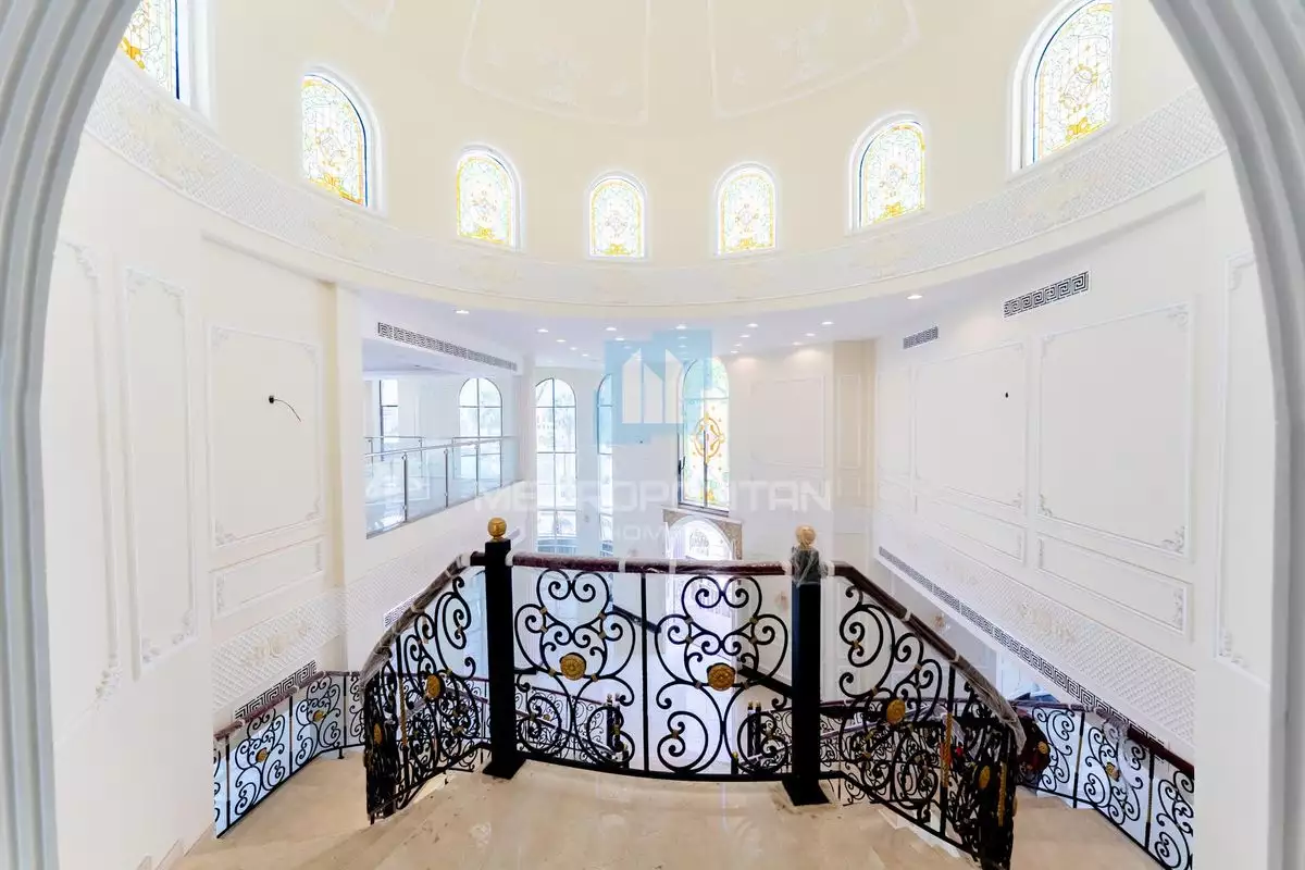Villa 1364m² in UAE, Dubai. Priced at 10737766€ rent photo-12
