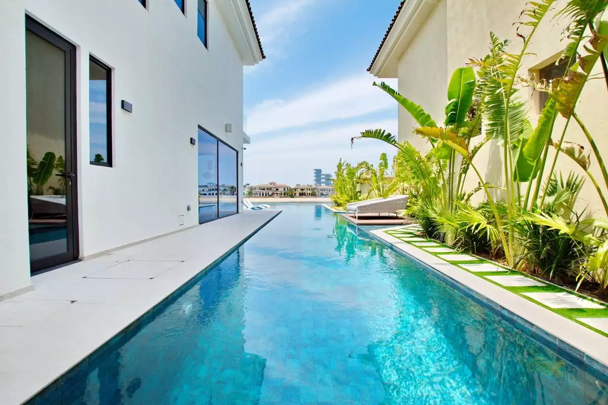 Villa 530m² in UAE, Dubai. Priced at 10737766€ rent photo-3