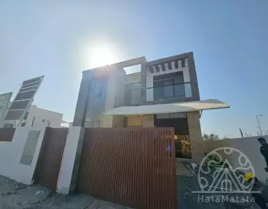 Buy in UAE for 2422240€